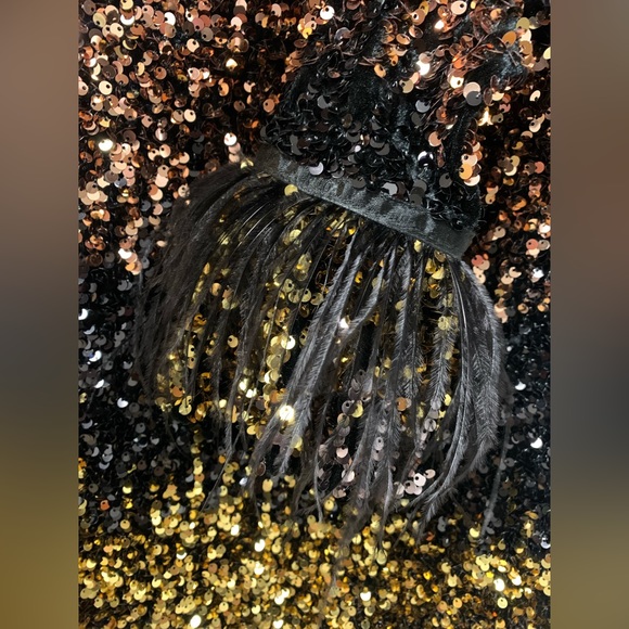 Sequin dress, size SMALL, US 4/6. Perfect for the holidays! - Picture 3 of 3